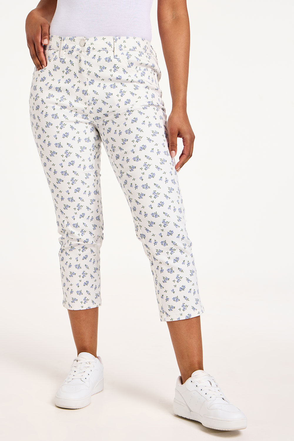 Bonmarche Ivory The Sara Meadow Floral Print Cropped Jeans, Size: 18