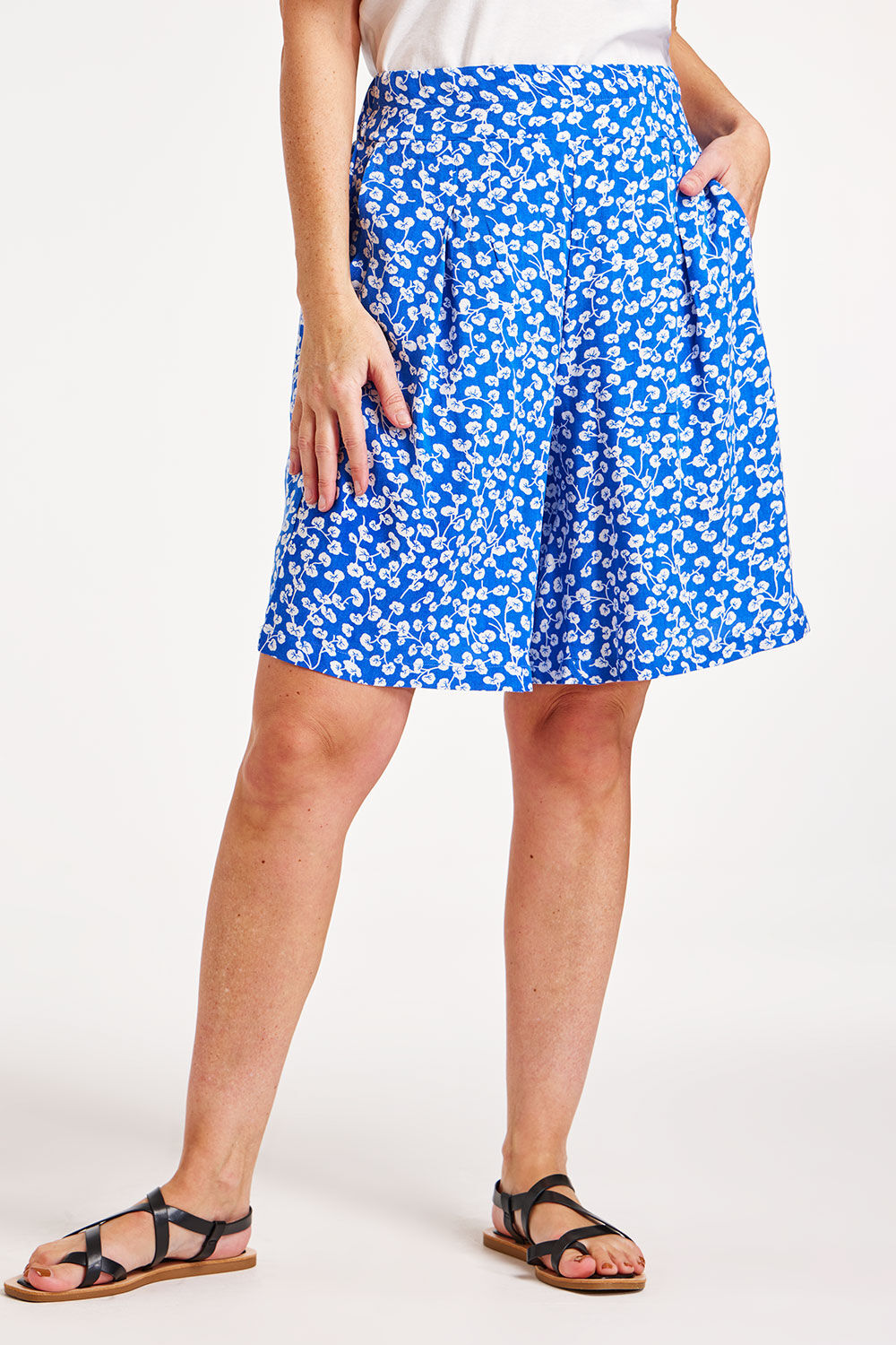 Bonmarche Bright Blue Floral Sprig Print Elasticated Shorts, Size: 10