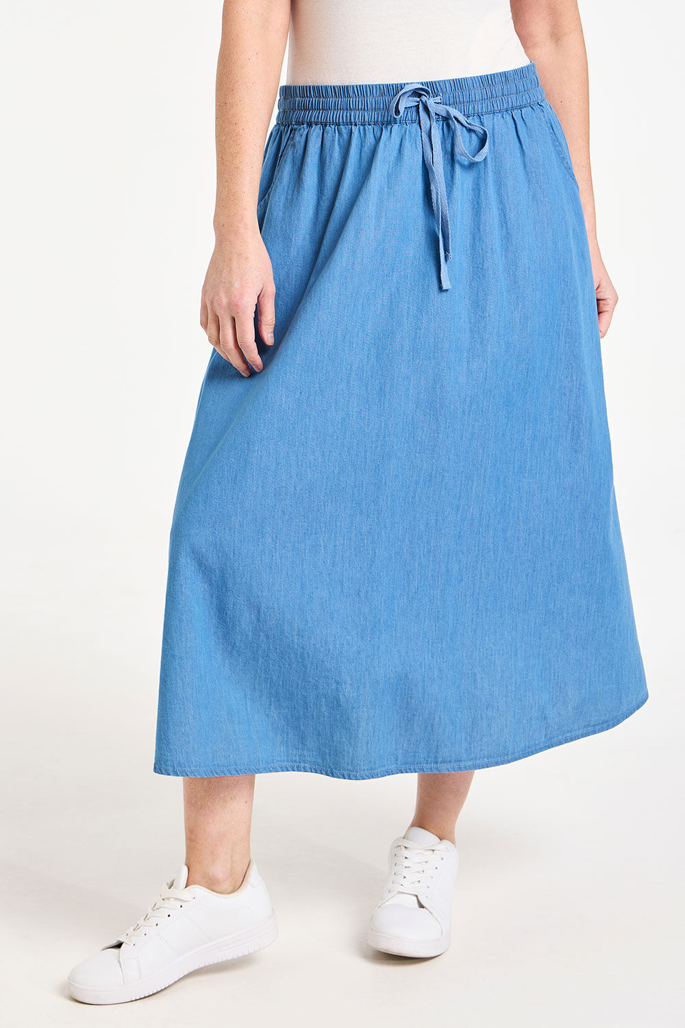 Bonmarche Pale Indigo Chambray A-Line Flippy Elasticated Skirt, Size: 24