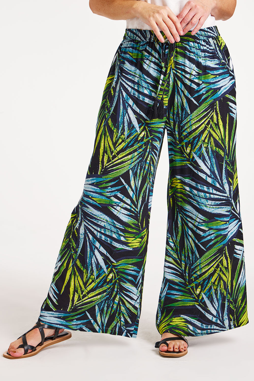 Bonmarche Women’s Black and Green Viscose Palm Print Wide Leg Elasticated Trousers, Size: 28