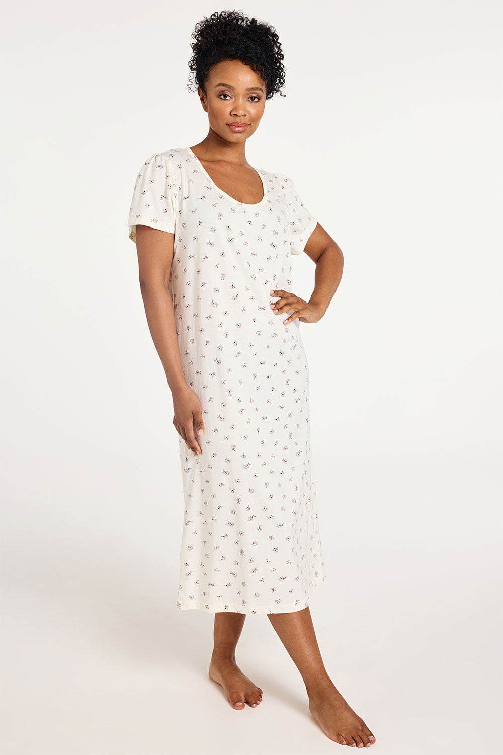 Bonmarche Ivory Short Sleeve All Over Ditsy Print Jersey Nightdress, Size: 18