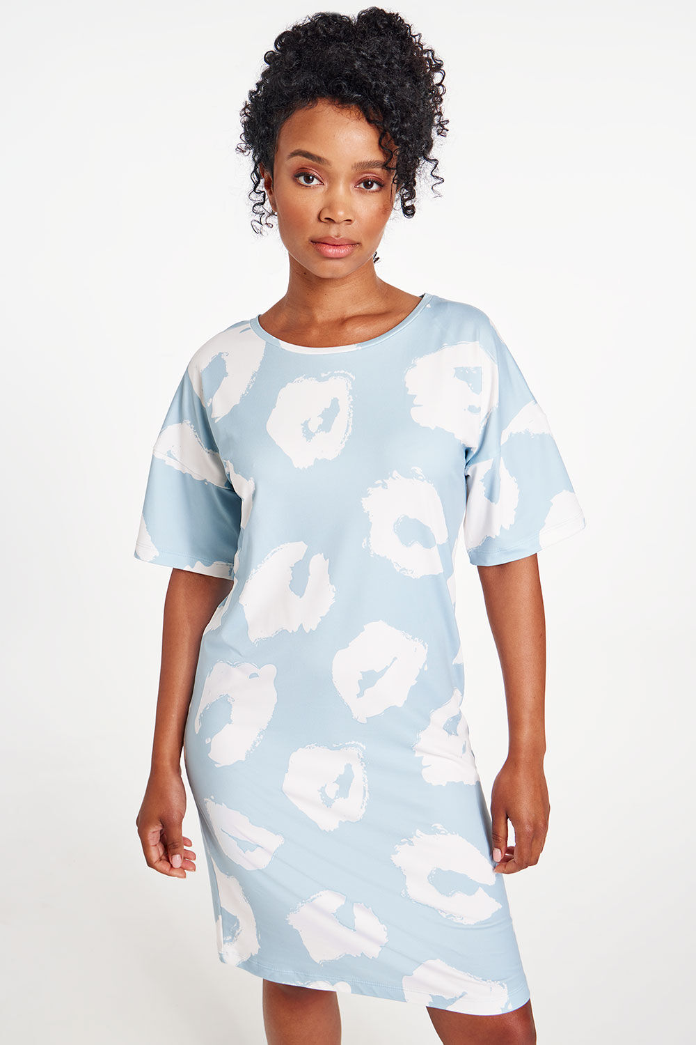 Bonmarche Blue Short Sleeve All Over Animal Print Soft Touch Nightdress, Size: 20-22