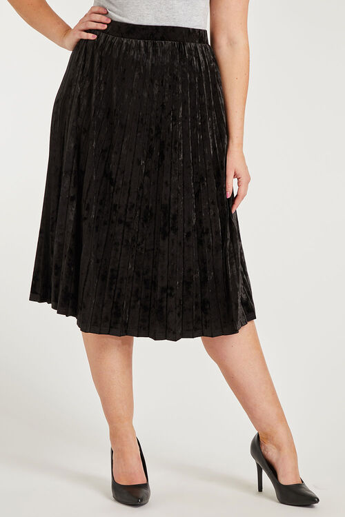 Black Plain Velour Pleated Skirt | Bonmarché