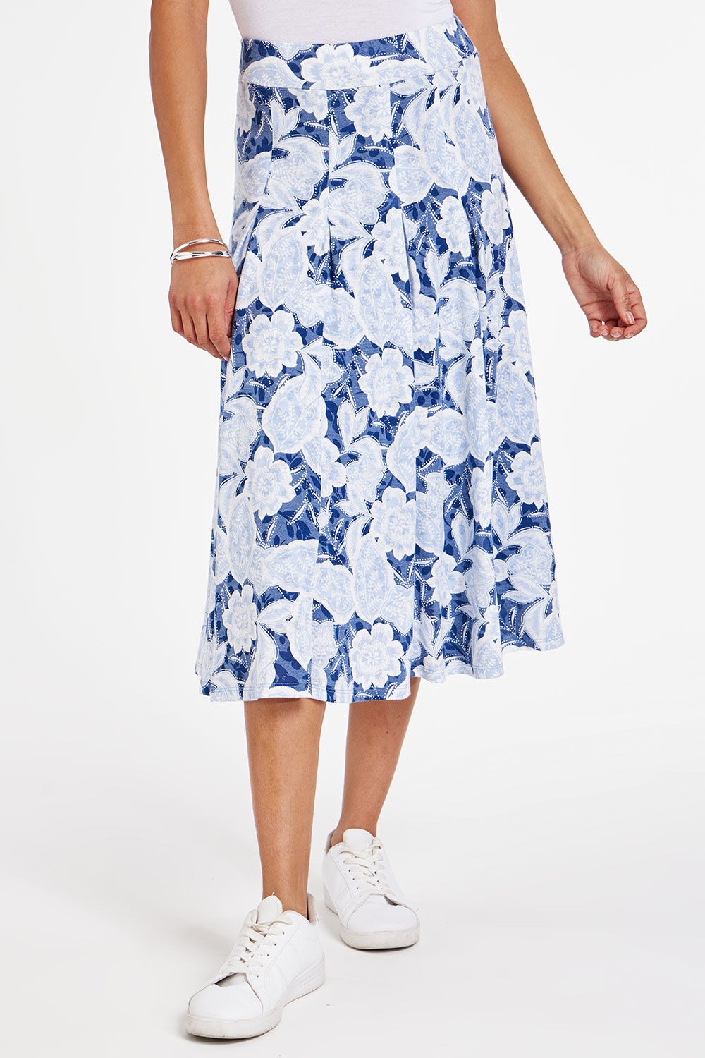 Bonmarche Navy Leaf Print Burnout Elasticated Skirt, Size: 18 - Holiday Shop