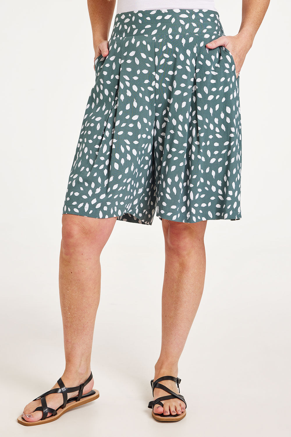 Bonmarche Khaki Spot Print Elasticated Shorts, Size: 28
